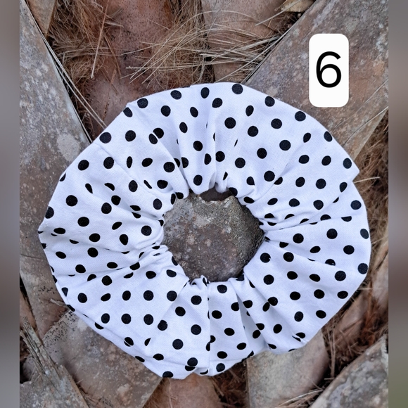 ONE Hand Crafted Cotton Scrunchie Collection #20 White Black Dots Plaid - Picture 13 of 13